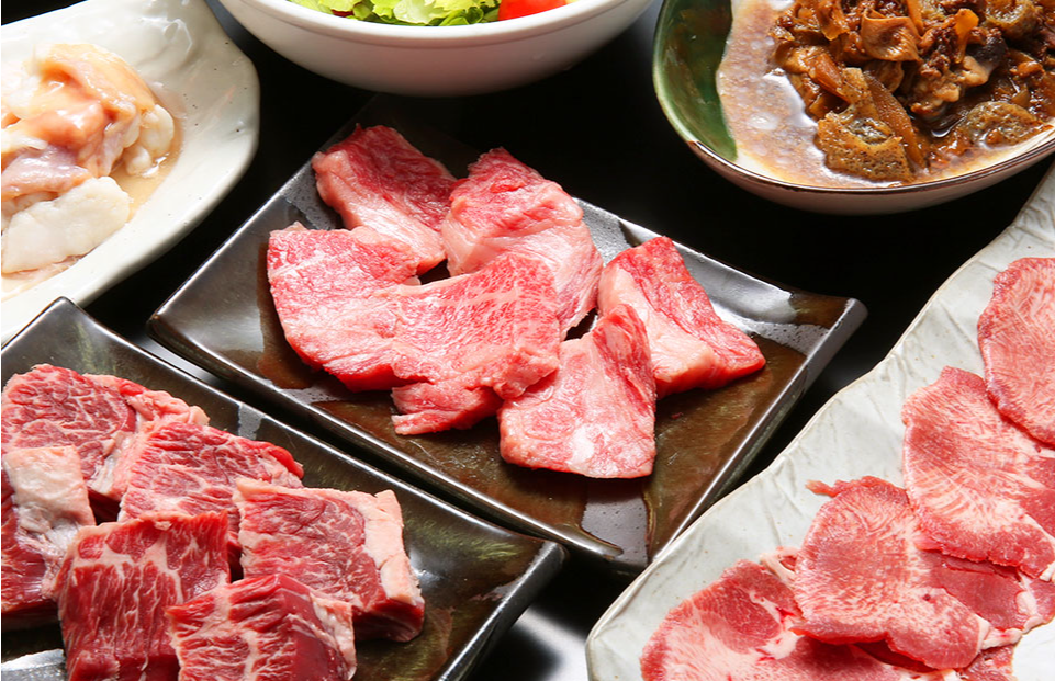 炭火焼肉しちりん