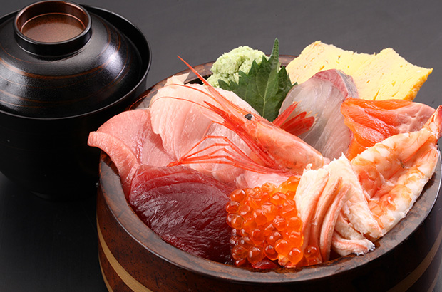 海鮮丼 ( 味噌汁付き ) ／3,000円